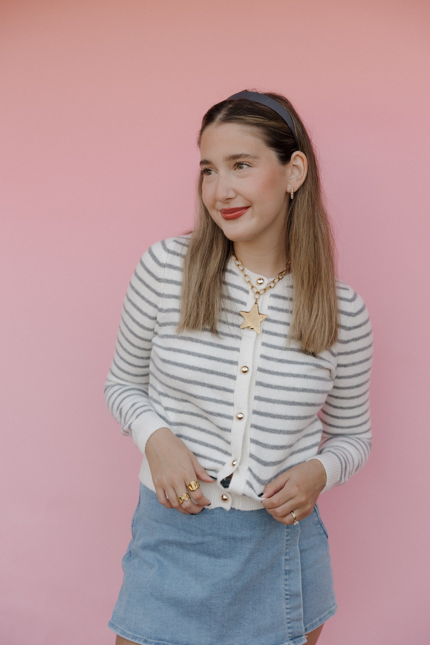 The Evermore Cardigan in White/Gray