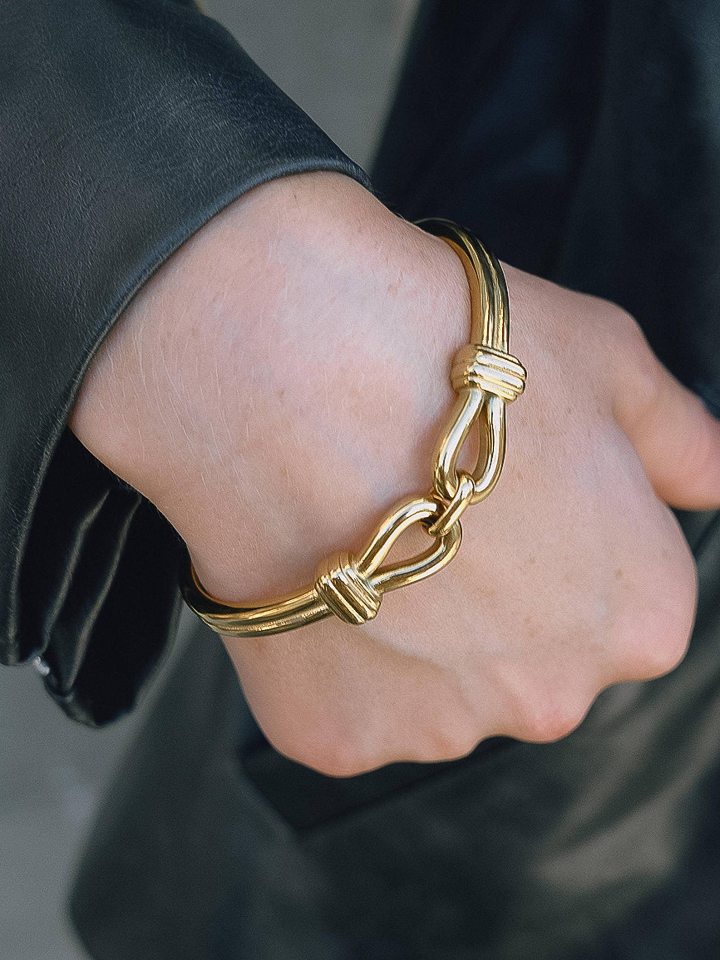 The Della Knot Link Bracelet