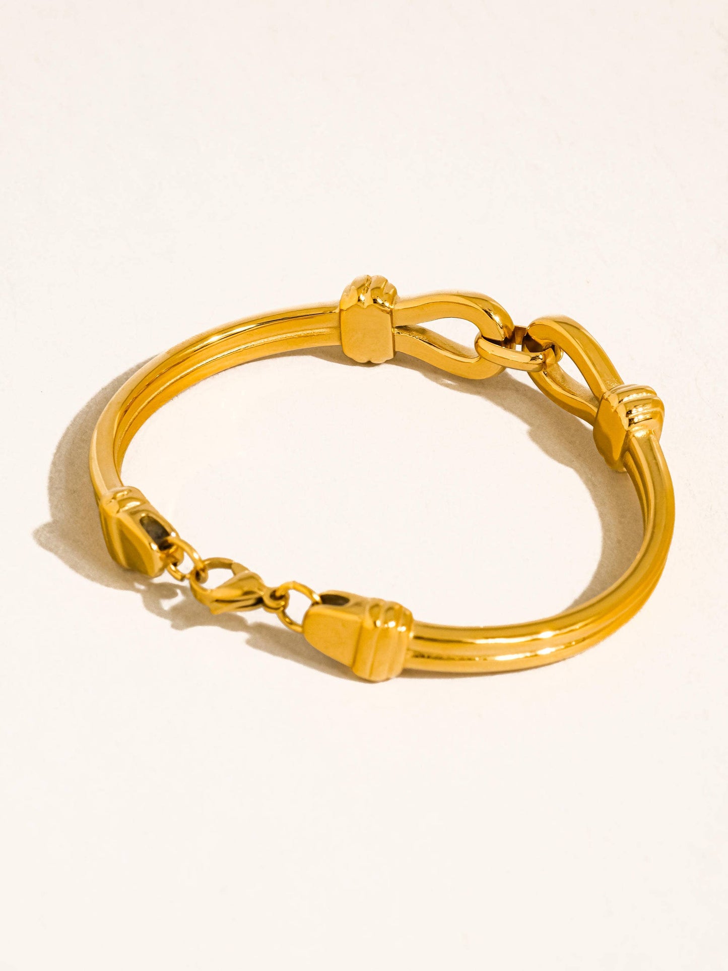 The Della Knot Link Bracelet