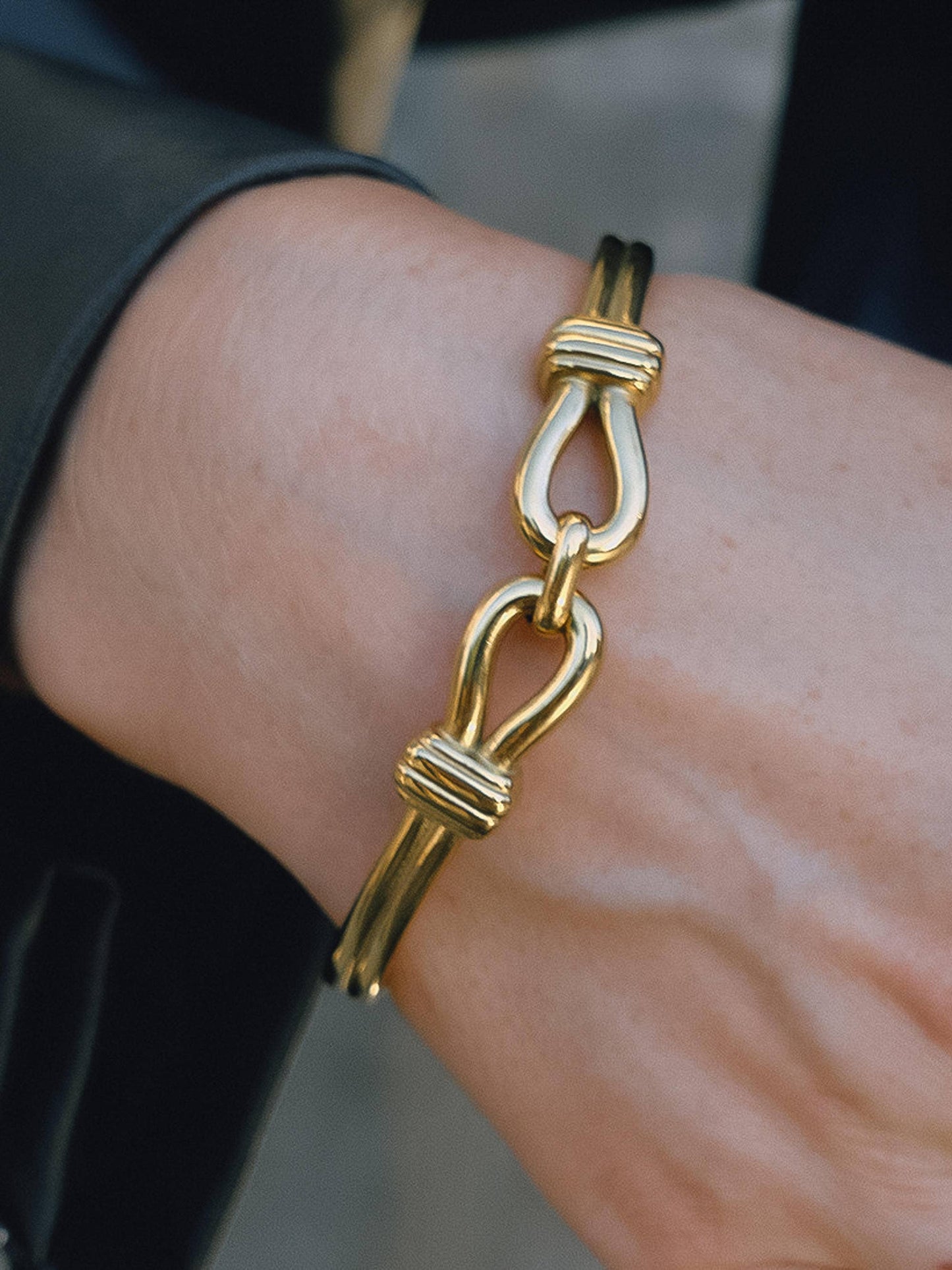 The Della Knot Link Bracelet