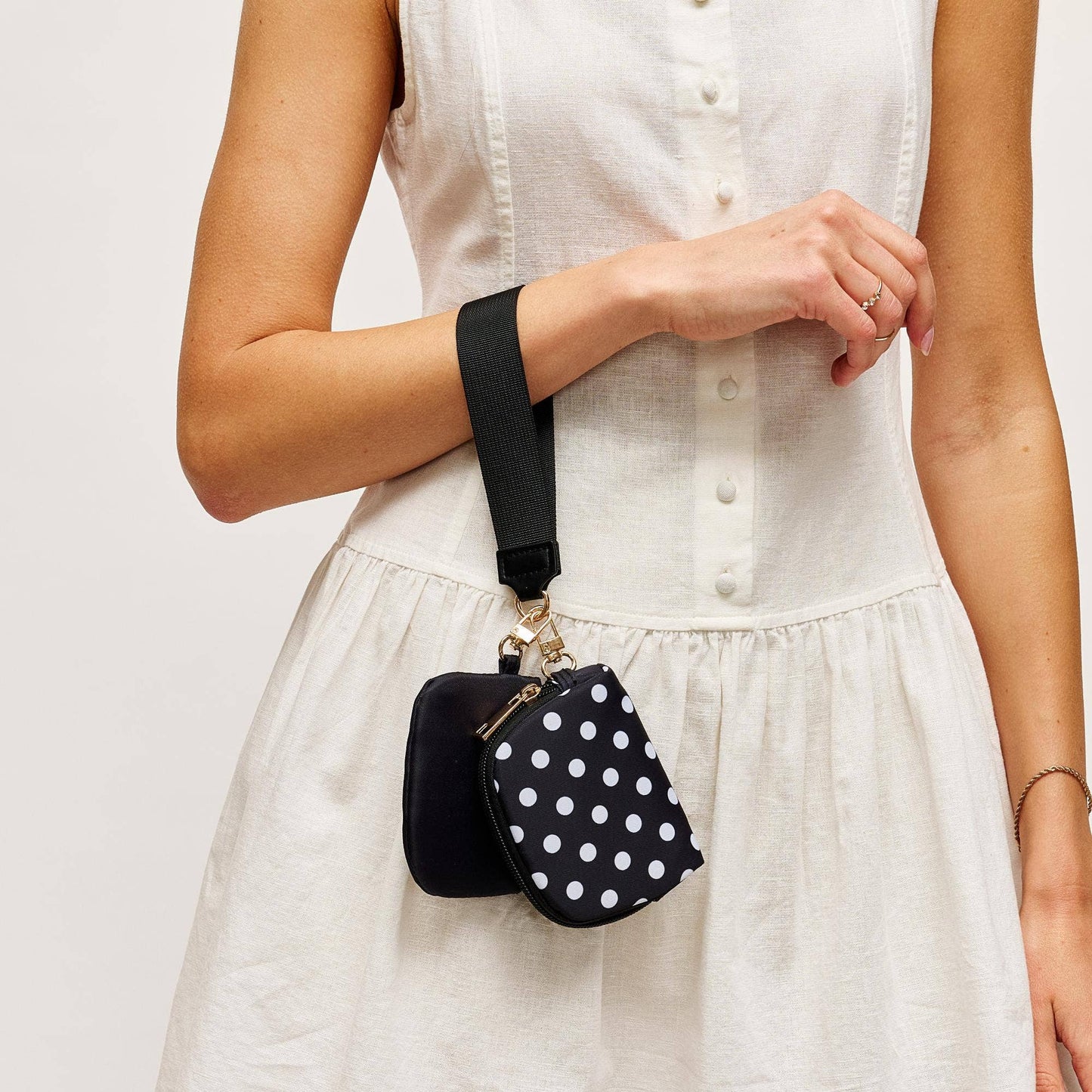 Link & Carry - Polka Dot Wristlet
