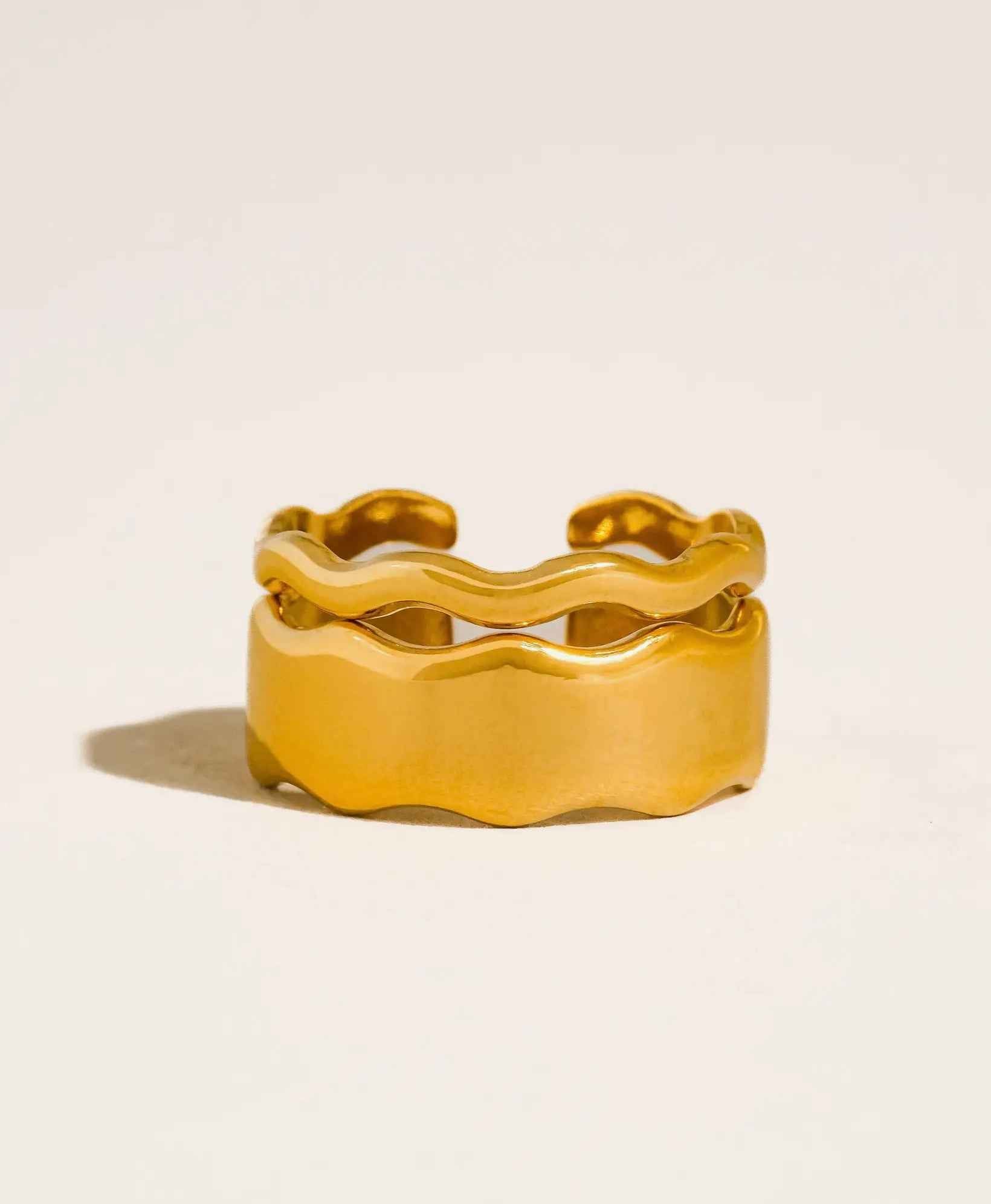 Stay Wavy Ring