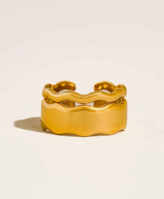Stay Wavy Ring