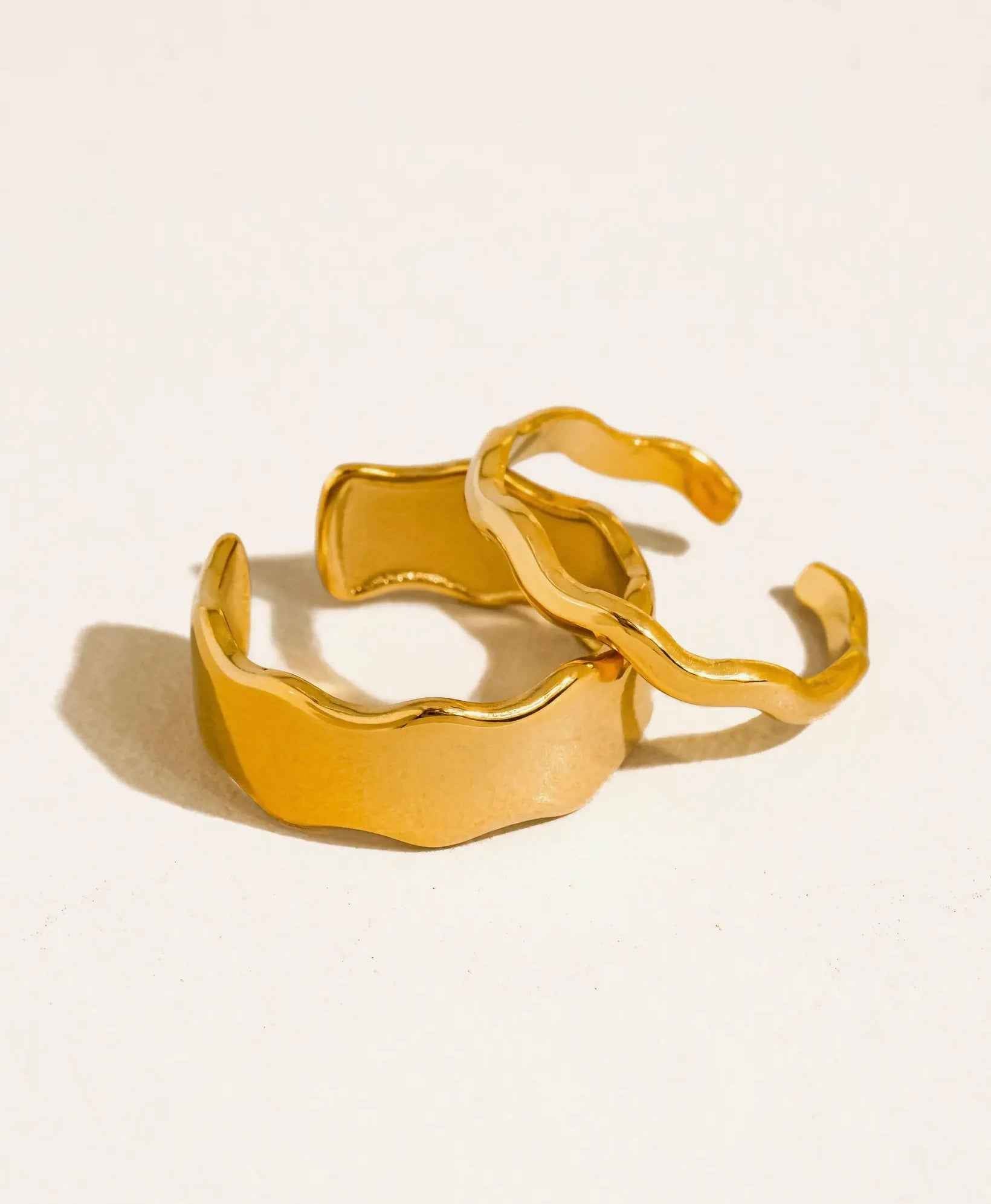 Stay Wavy Ring
